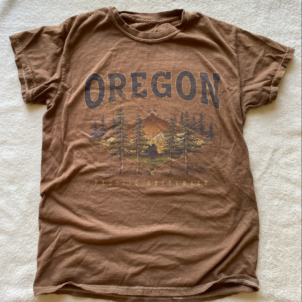 TILLYS GRAPHIC TEE
